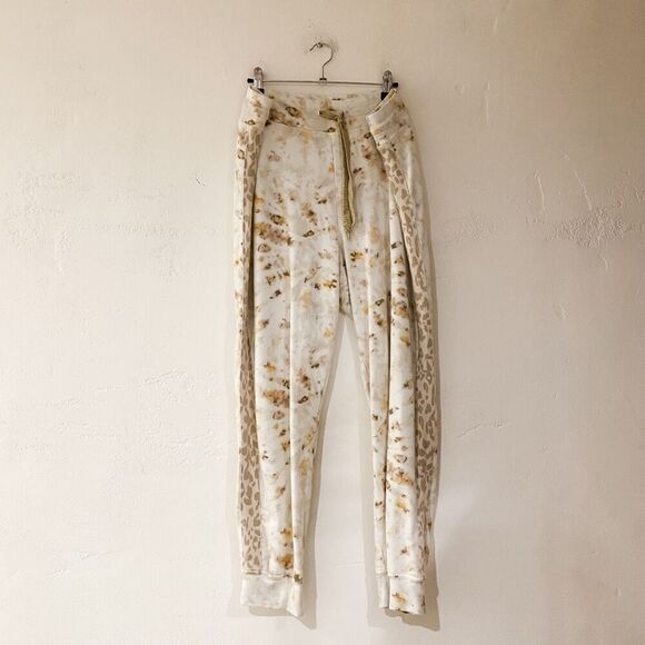 Johnny Was Calme Lounge Joggers in Beige Animal Tie Dye XL - Picture 2 of 8